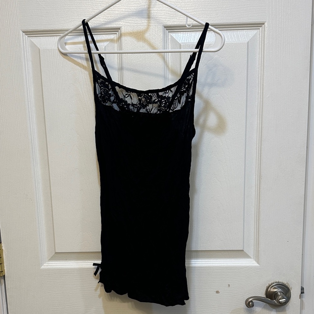 Elegant Black Lace Chemise